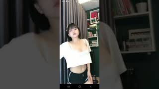 LiLy_2K MM LỘ CLIP | 1 Thời Là IDOL BIGO | AI XEM THÌ ỦNG HỘ CÓ VIDEO FULL ĐỦ 100 SUB CÓ LINK