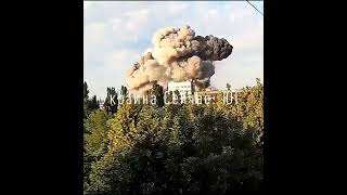 Hit of a rus. cruise missile in a residential building in Nikolaev on June 17