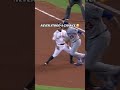 clayton kershaw with the insane pickoff of jose altuve 😯😯