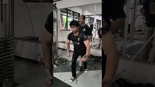 #shorts latihan dada di gym