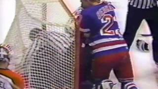 Jeff Beukeboom vs Eric Lindros Nov 19, 1992