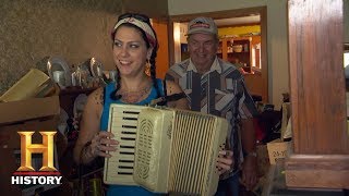 American Pickers: Bonus - Danielle's Tiny Find (Season 14) | History