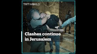 Clashes between Israeli police and Palestinians continue in Jerusalem