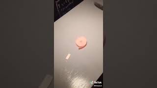 ¿Cuántos chicles Trident caben en un chicle Hubba Bubba?