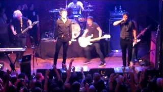 Filth Friends Unite - I See Stars live at Mojoes Joliet, Illinois