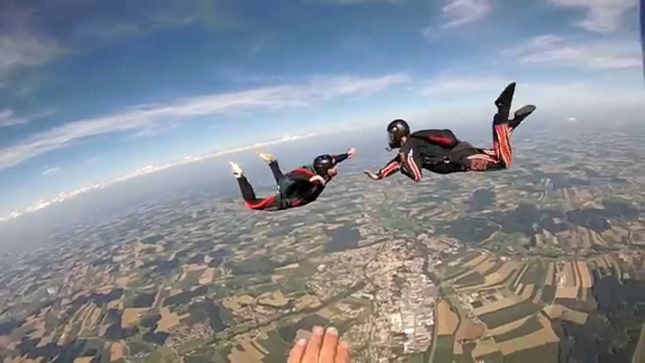 Mein AFF Level 5, Skydive Exit Eggenfelden - YouTube