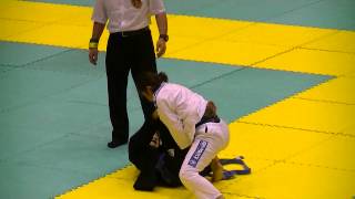 20140622全日本選手権女子アダルト青帯ライトフェザー級１回戦越後