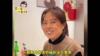 萌娃爆笑对话，儿子是皮夹克，女儿是漏风小棉袄，似乎都不保暖