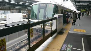 JR西日本221系電車 普通亀岡行き 梅小路京都西駅発車