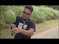 正しいココナッツジュースの飲み方　how to drink the coconuts juice