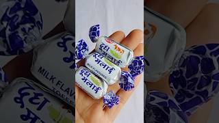 1रूपिये वाला दूध मलाई चॉकलेट MILK FLAVOURED TOFFEE milk Roll toffee chocolate #shortsfeed #shorts