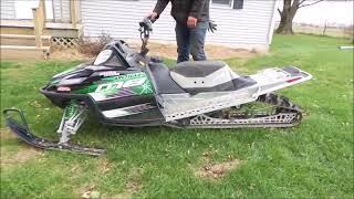 2009 Arctic Cat M8 snow mobile for sale | no-reserve Internet auction November 29, 2017