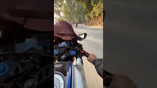 Yamaha R15 v4 #trending #yamaha #r15v4 #yamahar15 #shorts #youtubeshorts #travel #lovekushupblogger