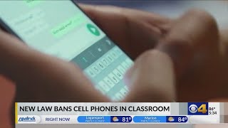 New Indiana law bans cell phone usage in classrooms