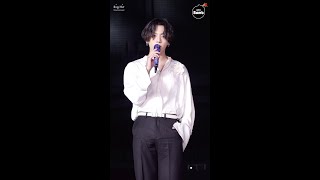[BANGTAN BOMB] 'Life Goes On' Stage CAM (Jung Kook focus) @ 2020 AMAs - BTS (방탄소년단)