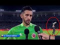 El Dibu Martínez levantando la Copa de fondo 🤣 - Eliminatorias Qatar 2022