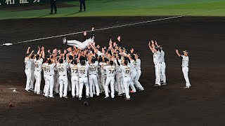 阪神優勝決定後のパレード(阪神甲子園球場グラウンドにて)