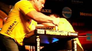 Sergey Patrikeev vs. Armen Chapokyan - Left Qual. - Nemiroff 2010 - World of Armwrestling.com