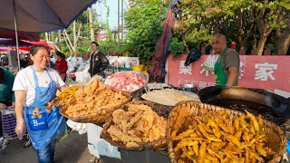 Chinese morning market, endless delicacies, molded tofu, roast duck, rice rolls, street food. 趕集