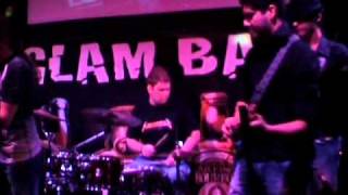 paraksenoi taksidiwtes live@glambar, treno fantasma