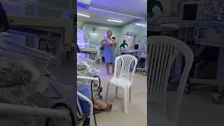 DIA DE PESAGEM DAS CRIANÇAS NO HOSPITAL.