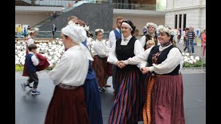 Klivlandes Pastalnieki (Latvian folk dance) at Cleveland Art Museum