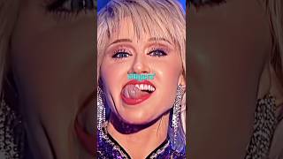 Singers Vs. WORST VOICE CRACKS 🤯(Ariana Grande, Billie Eilish, Demi Lovato, Miley Cyrus)