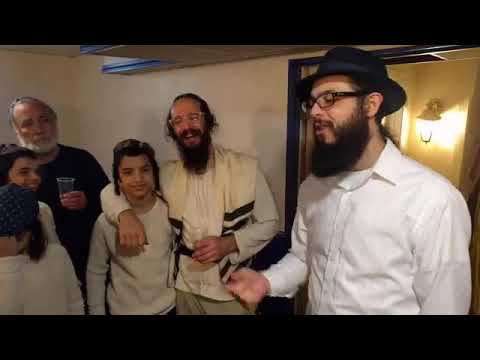 Rapping Rabbi Sipping Wine When I'm 8 Days Old - YouTube