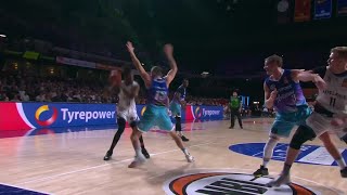 Eric Griffin with 24 Points vs. New Zealand Breakers