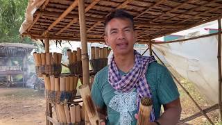 Khmer Food   Sticky Rice In Bamboo at National Highway 6  ក្រឡានលក់នៅតាមផ្លូវទៅសៀមរាប