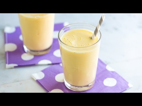 How to Make a Banana Smoothie - Easy Banana Smoothie Recipe How to Make a Banana Smoothie - Easy Banana Smoothie Recipe