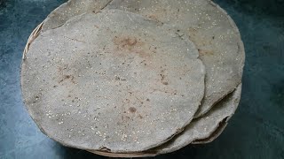 तिळाची बाजरीची भाकरी | Tilachi Bajarichi Bhakri | Tilachi Bhakri | bhogi recipe