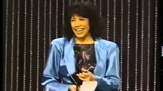 Lily Tomlin wins 1986 Tony Award for Best Actress in a Play