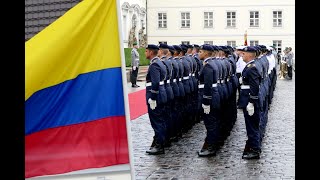 Military honors for Colombia's President in Berlin