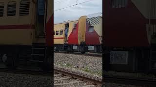 12528 Chandigarh Ramnagar Intercity Express with IZN WDP4D honking loudly.