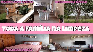 Todos na limpeza, lavamos o quintal,casa toda limpinha.