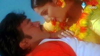 Bavagaru Baagunnara Movie Songs - Navami dashami - Chiranjeevi Ramba