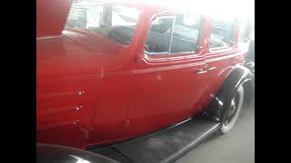 1933 OLDSMOBILE FOUR DOOR TOURING - NEW STYLING \u0026 ECONOMY INCREASES SALES