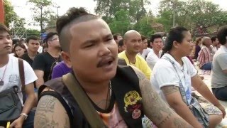 Thousands driven in to trance at Thai tattoo ceremony