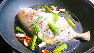 [braised golden pomfret] is tender, flavorful, delicious and nutritious. Easy to make.