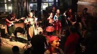 อย่าลืมน้องสาว - นกแล live at Parking Toys