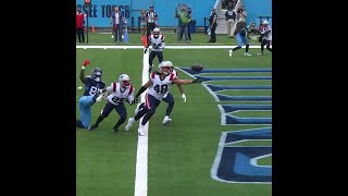 Jahlani Tavai intercepts the Mason Rudolph pass vs. Tennessee Titans