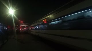 20826 Nagpur Bilaspur Vande Bharat Express On A movement where light gone !!