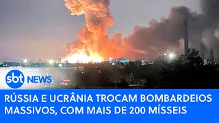 Rússia e Ucrânia trocam bombardeios massivos, com mais de 200 mísseis | SBT News