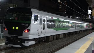 2021/12/30 E257系 5000番台 １日走り終えた特急あずさ81号 回送列車 甲府駅 到着