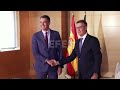 gobierno y pp evitan desairar a urkullu e insisten en respetar el marco constitucional