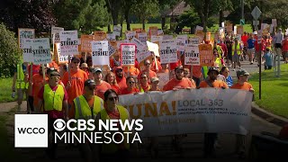 Minneapolis park workers, park board reach deal after 3-week strike