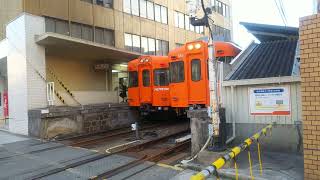 【愛媛県】日本でｺｺだけ‼️平面交差➕鉄道と路面電車(軌道)🚈現存ﾀﾞｲﾔﾓﾝﾄﾞｸﾛｯｼﾝｸﾞ( ﾀﾞｲﾔﾓﾝﾄﾞｸﾛｽ)伊予鉄道は、い伊予ん🍊