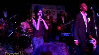 Amy Winehouse - "You know I'm No Good" LIVE