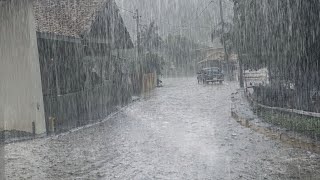 Fall Asleep in 5 Minutes with the Sound of Heavy Rain in the Countryside,Walking Through the Village